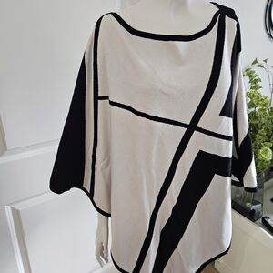 Chicos reversible poncho